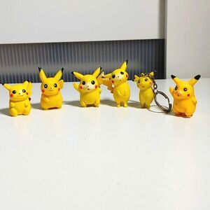 Pokemon vintage pikachu toy lot